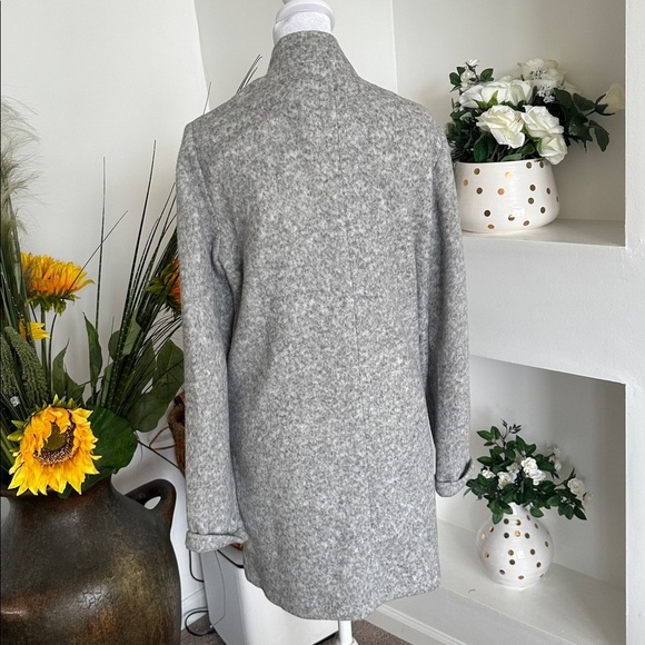 Vero Moda Light Gray Coat - Picture 4 of 8